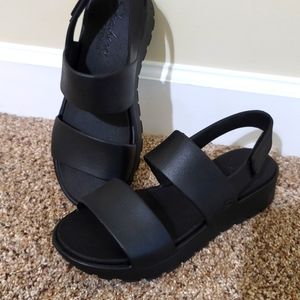 Sketchers Footsteps Breezy Feels Sandal Black